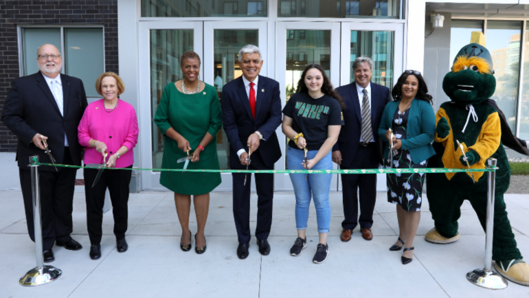 Wayne State Ribbon Cutting 