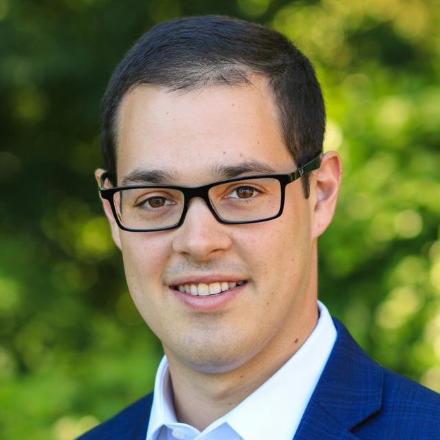 professional headshot of Sean Agid
