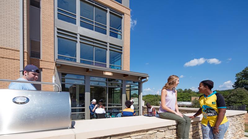 Outdoor grilling station