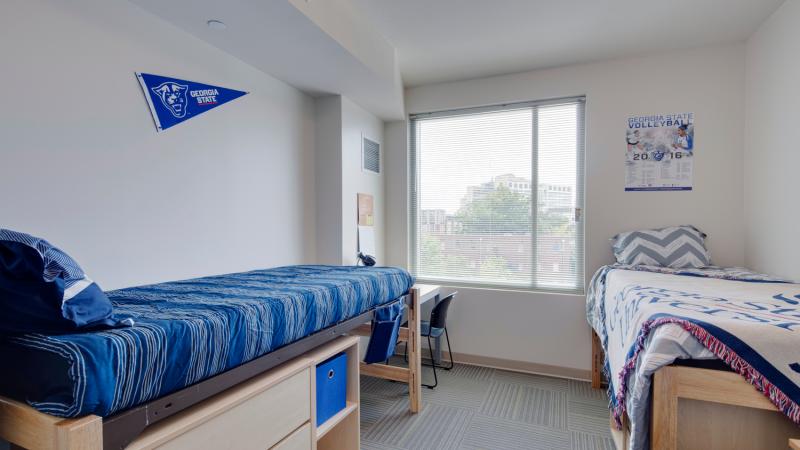 Apartment bedroom with 2 twin beds