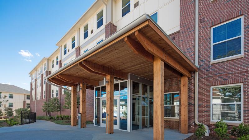 Entrance to an apartment building at UNG