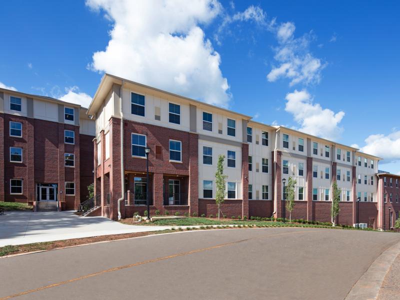 Exterior of an apartment building at UNG