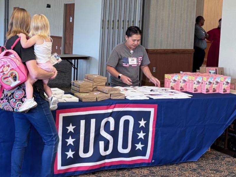 Military families at Fort Riley meet with local and national community and educational resources.
